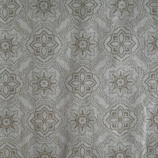 soft cream quilting cotton fabric with subtle beige vintage tile geometric pattern – Sasha’s Atelier Canad