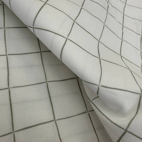 soft cream quilting cotton fabric with gray grid windowpane pattern – Sasha’s Atelier Canada