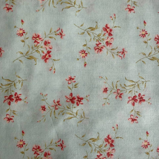 blue quilting cotton fabric with small pink floral branches pattern – Sasha’s Atelier Canada