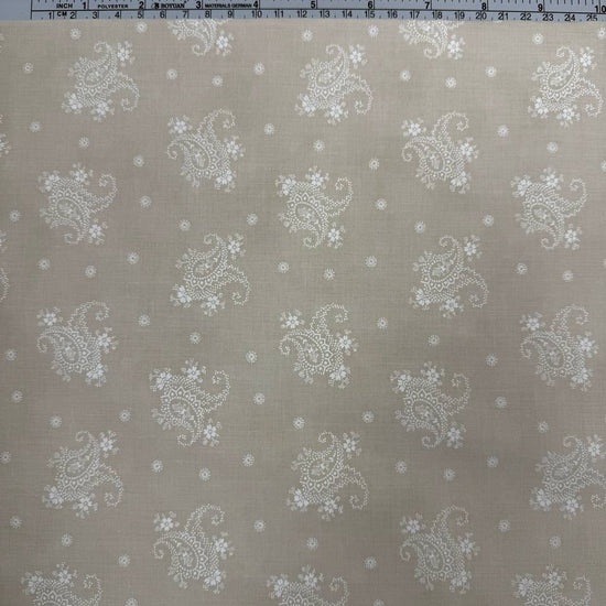 Breathtaking Blues paisley cotton fabric by 3 Sisters for Moda in Ecru