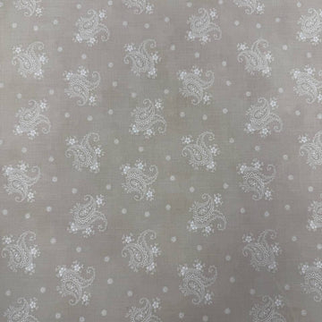 Breathtaking Blues paisley cotton fabric by 3 Sisters for Moda in Ecru